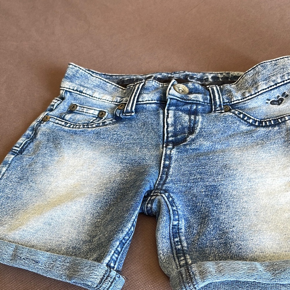 Girls Justice Premium Jean shorts, front & back pockets. Size 10R